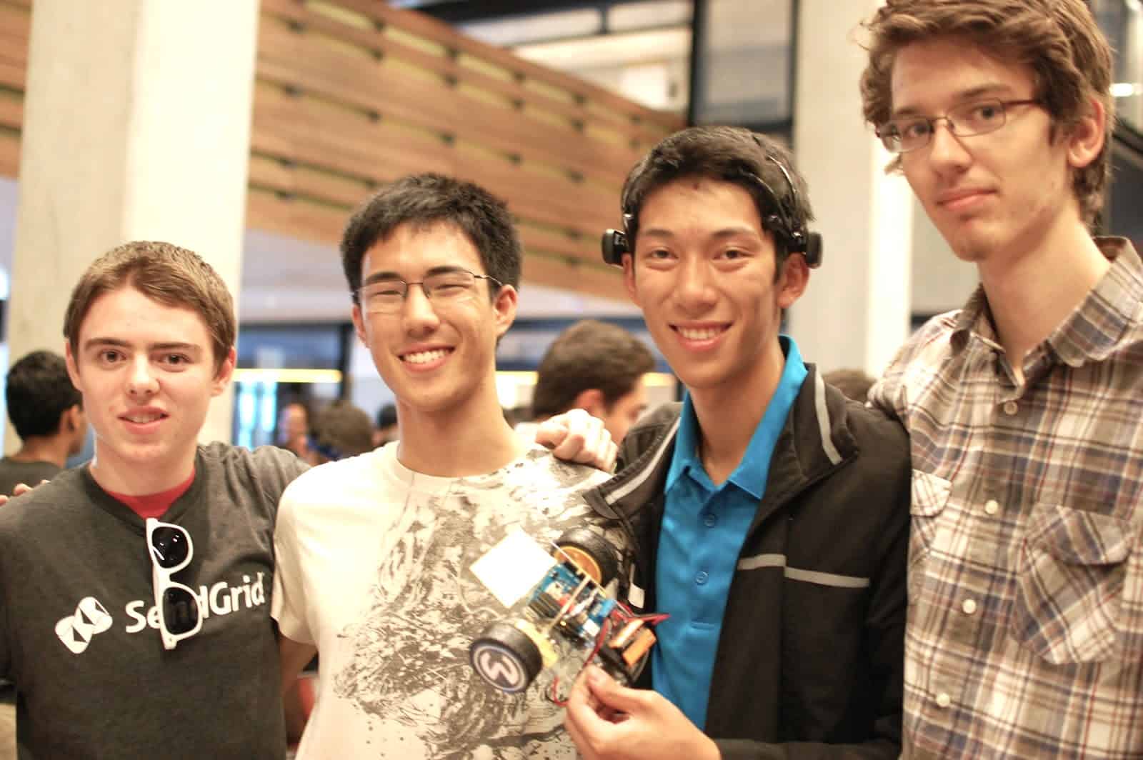 calhacks-mulesoft-robots